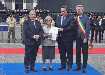 Medaglia d’oro alla famiglia Camboni, Durigon: «Gianluca esempio dei valori della Repubblica»