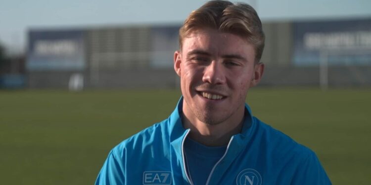 Hojlund, la faccia del Napoli: “Conte incredibile, vi svelo gli obiettivi. La Juve di Spalletti…”