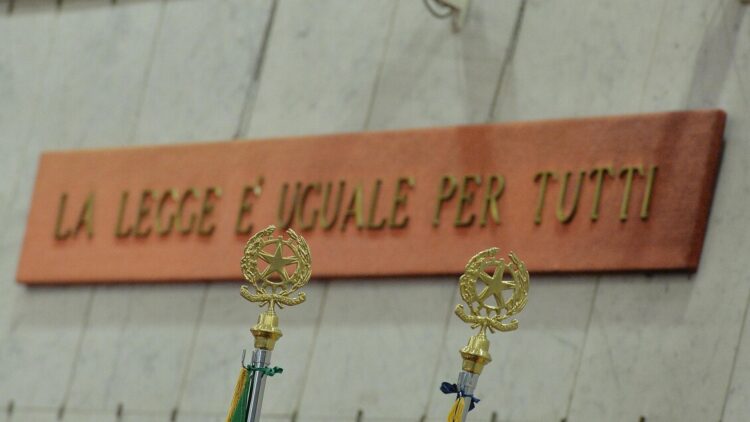 Revocata confisca centro commerciale sequestrato per infiltrazione mafiosa