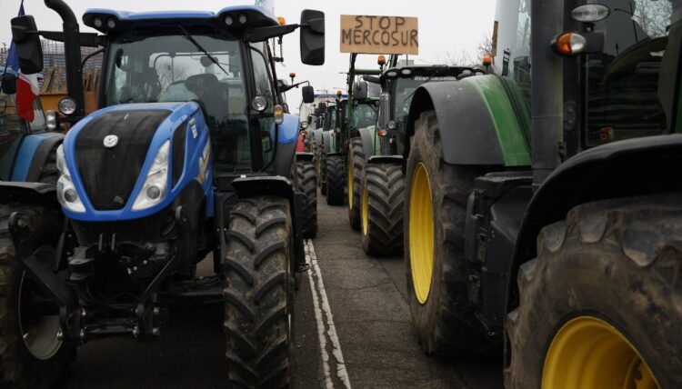 Accordo Ue-Mercosur bloccato, voto contro Von der Leyen: Parlamento spaccato