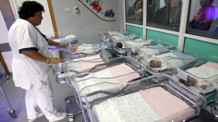 Sostegno genitorialità, possibile attivare voucher per secondogeniti nati nel ’26