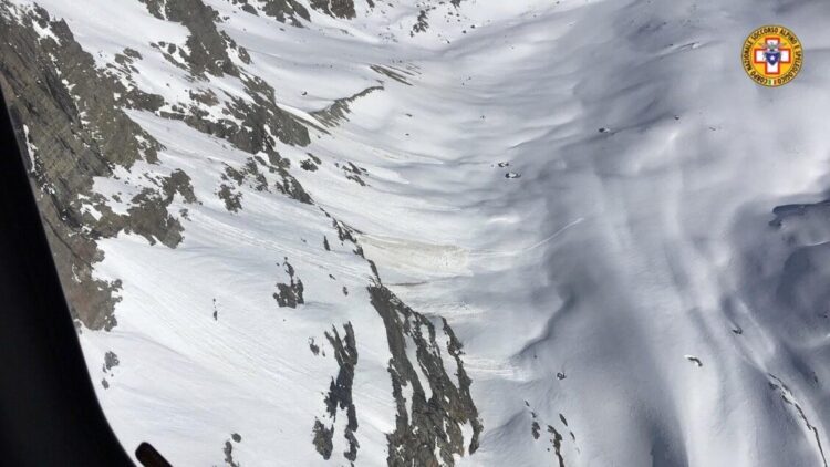 Strage di sciatori ed escursionisti sulle Alpi, 5 i morti tra valanghe e indicenti