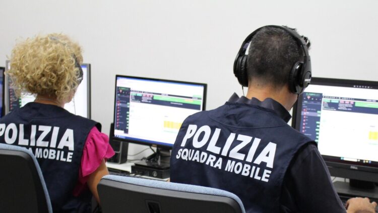 16enne accoltellato durante una lite nel centro storico di Salerno