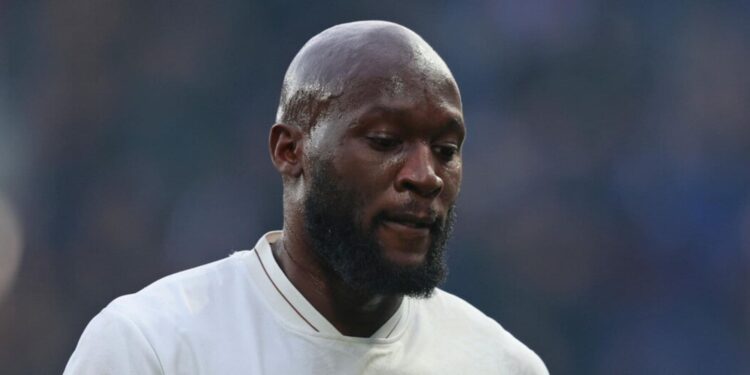 Lukaku, niente Belgio: l’attaccante lascia il ritiro e torna a Napoli, il motivo