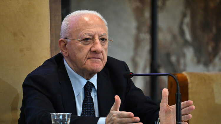 A Salerno le ultime mosse degli anti De Luca