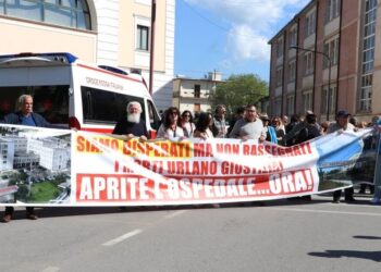 In 3mila in corteo ad Agropoli per chiedere la riapertura dell’ospedale