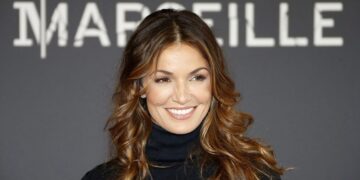 Morta a 57 anni l’attrice e modella francese Nadia Fares