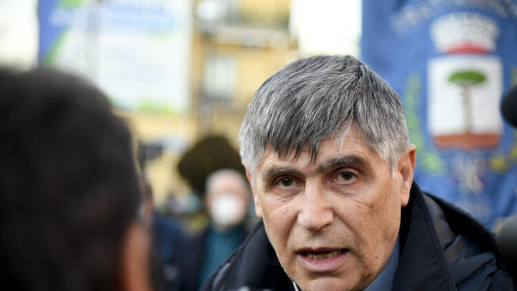 Pentito, ‘bomba a don Patriciello? Strategia per colpire camorristi rivali’