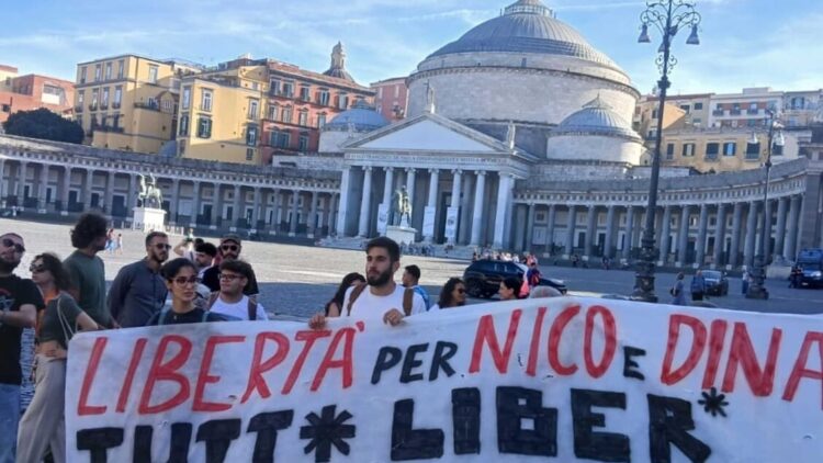 Sit-in a Napoli, ‘liberare subito gli attivisti della Flotilla’