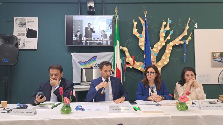 Terra dei Fuochi: Commissione ecomafie, ‘meno roghi, focus su contaminazione acque’