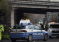 Accoltella il vicino durante una lite, fermato 18enne a Roma
