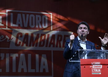 Conte, io da subito per Ucraina, ma no al riarmo per ‘minaccia russa’
