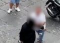 Sparatoria in centro a Napoli, fermati pistolero e l’uomo col Kalashnikov