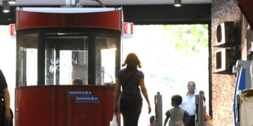 Principio di incendio in stazione Amedeo linea 2 metrò, nessun ferito
