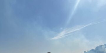 Tre incendi vicino alle abitazioni, evacuate famiglie nel Tarantino