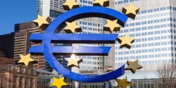 BCE, Lagarde avverte l’Europa: il vecchio modello di crescita non tornerà più