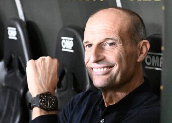 Serie A: il Napoli supera 0-2 il Genoa, il Cagliari vince a Parma 0-1
