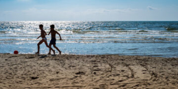 Spiagge libere sul 90% del litorale dell’area flegrea