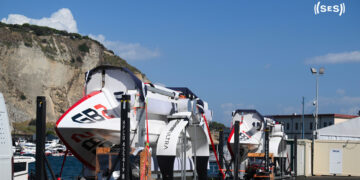 America’s Cup: domani attesi a Nisida i due AC40 di Emirates Team New Zealand