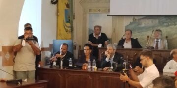 Incendio Airola: Fico, episodio inaccettabile