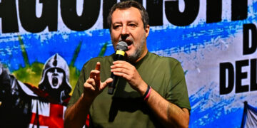 Regge la tregua di Pontida ma Salvini non cede: ‘Si vince uniti da nord a sud’