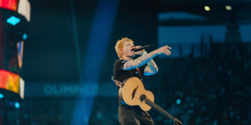 Ed Sheeran torna sul palco dopo la bufera per Gaza, proteste a Philadelphia