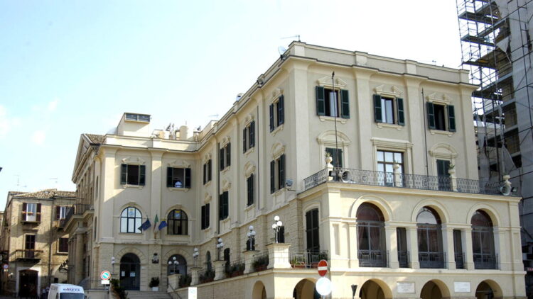 Bambini allontanati da casa: Comune Lanciano ai media, ‘serve contegno’