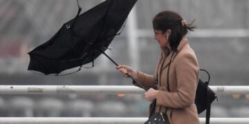 Meteo Italia, svolta da metà settimana: caldo fino a 30°C, poi doppio peggioramento