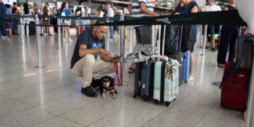 Etna, aeroporto di Catania chiuso: voli sospesi fino alle 12 di lunedì 28 settembre