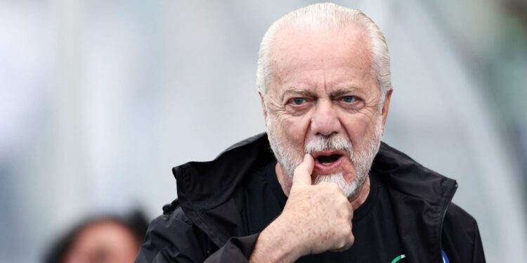 Napoli, De Laurentiis promuove Allegri: “Mai avuto dubbi”. E tuona su Malagò: “Regna la stupidità”