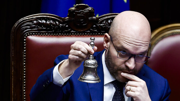 M5s, Camera “dopo taglio vitalizi, oggi abolisce adeguamento Istat”
