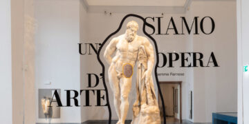 ‘Oltre il punto di vista’, capolavori collezione Farnese indossano presidi per stomia