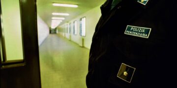 Pisa, detenuti in rivolta in diretta su TikTok al carcere Don Bosco
