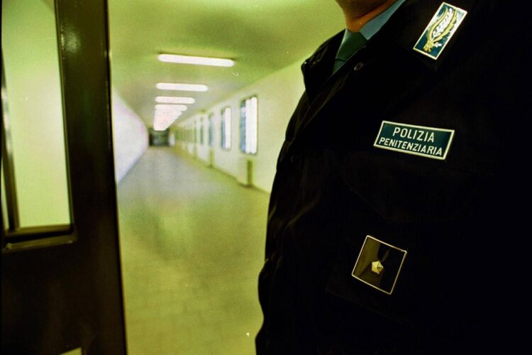 Pisa, detenuti in rivolta in diretta su TikTok al carcere Don Bosco