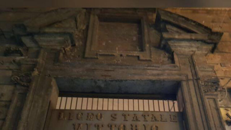 Occupato liceo Emanuele II, preside ‘azione con volti coperti non è democrazia’