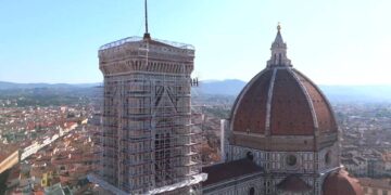 Firenze, al via il restauro del Campanile di Giotto – Le immagini dall’alto