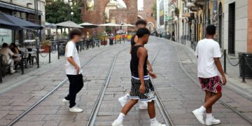 Legge ‘anti-maranza’, la Lega: “Niente cittadinanza ai minori che commettono reati”