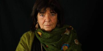Arte, la poetessa Attanasio: “Nessuno è periferia, il centro della vita è l’umano”