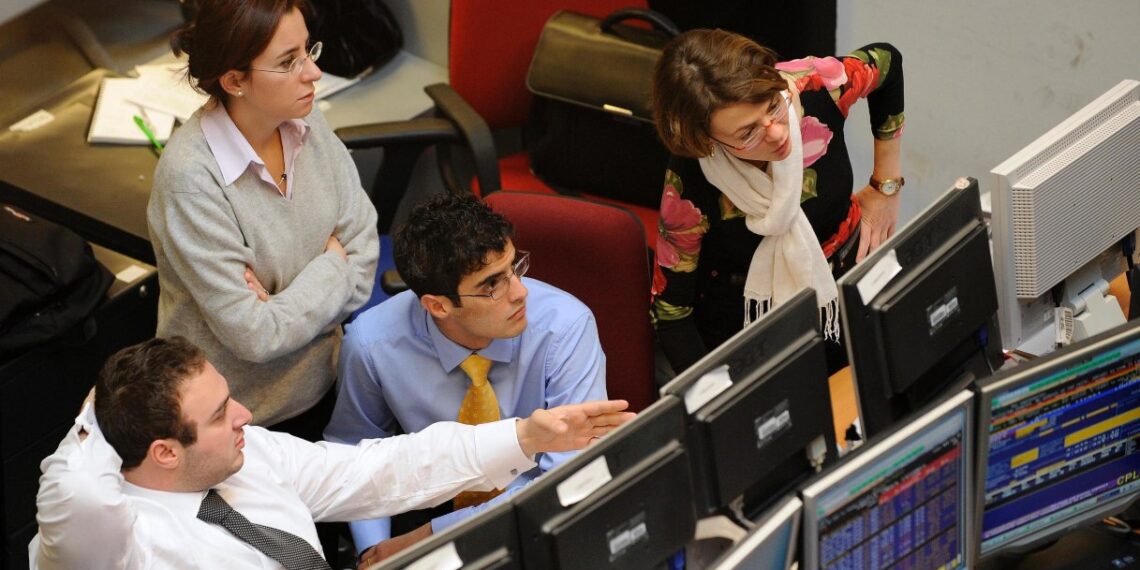 Spread stabile a 110 punti base, domani l’asta dei Btp: le cedole