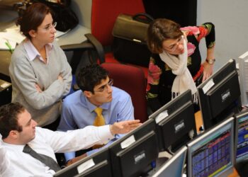 Spread stabile a 110 punti base, domani l’asta dei Btp: le cedole